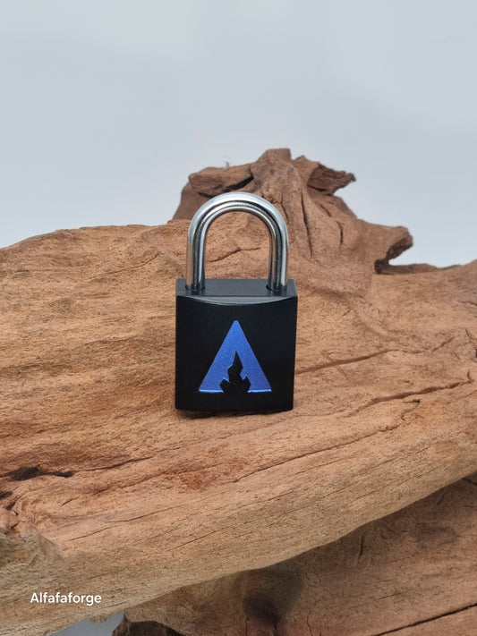 Alfa Saphire Kombi mit Midnight Black-Kette