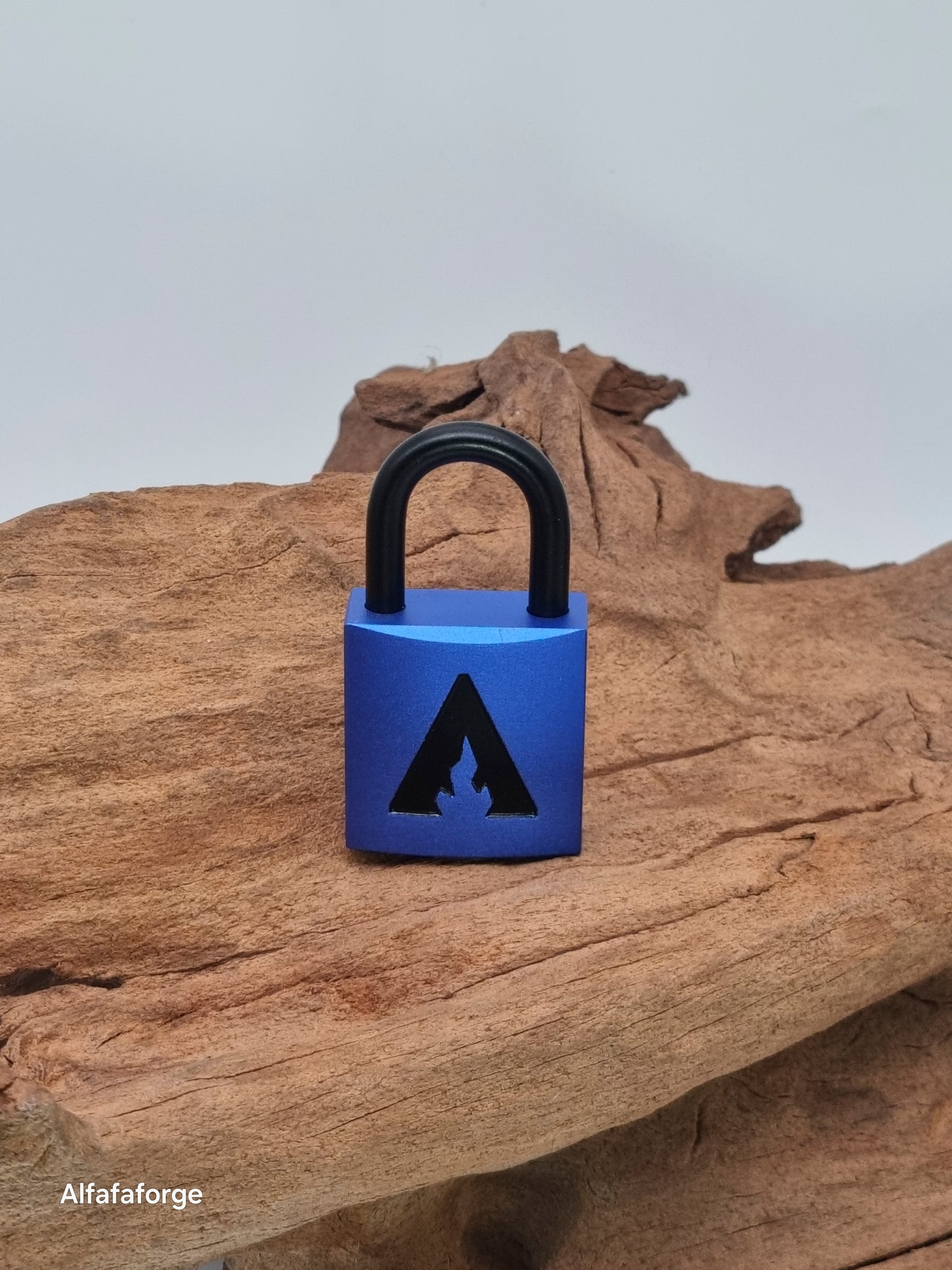 Guardian Saphire Invers Kombi mit Silverstrike-Kette und schwarzem Schäkel