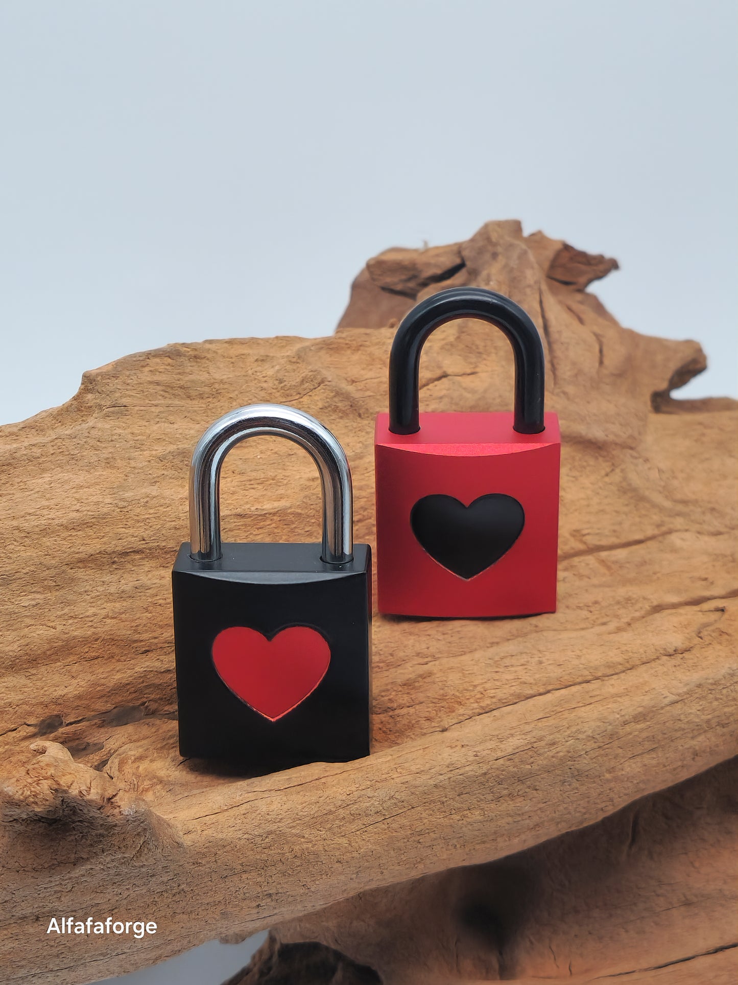 Love lock black Engraved